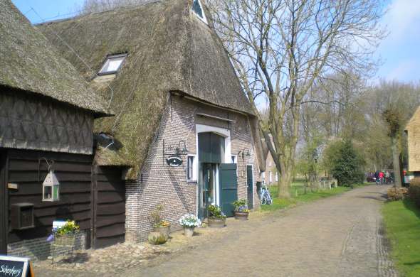 Beeld bij Monumentendorp Orvelte